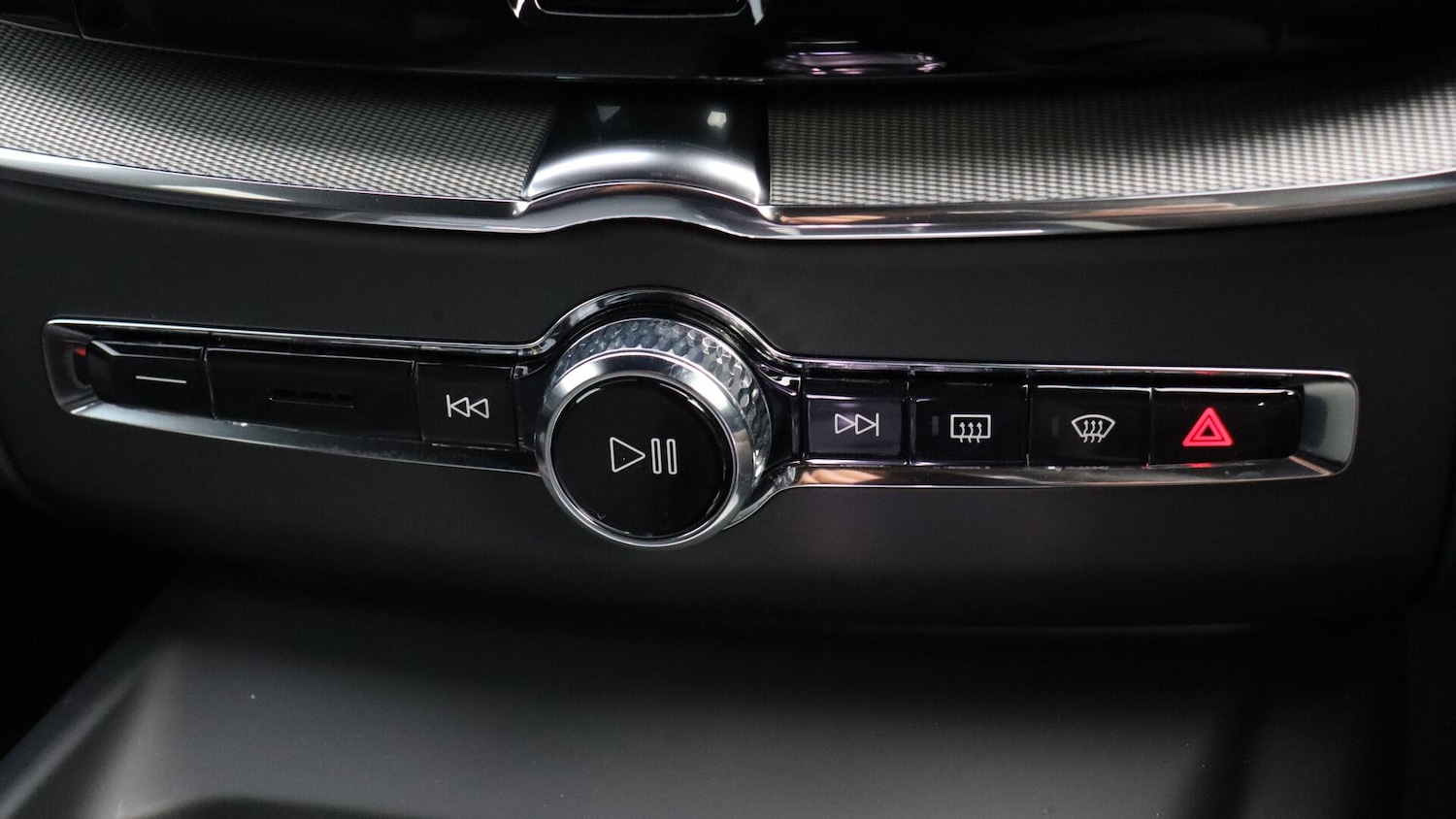 Used Volvo XC60 2025 for sale - 76349348: Photo 44