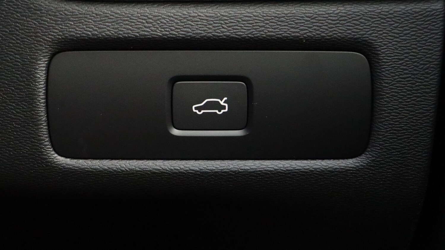 Used Volvo XC60 2025 for sale - 76349348: Photo 46