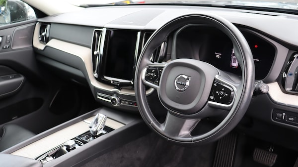 Used Volvo XC60 2022 for sale - 75224590: Photo 4