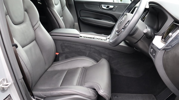 Used Volvo XC60 2022 for sale - 76159210: Photo 10