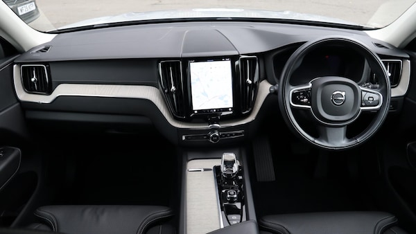 Used Volvo XC60 2022 for sale - 76159210: Photo 5
