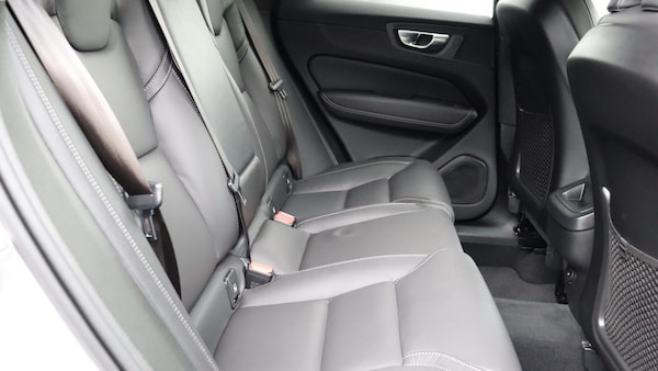 Used Volvo XC60 2022 for sale - 76159210: Photo 6