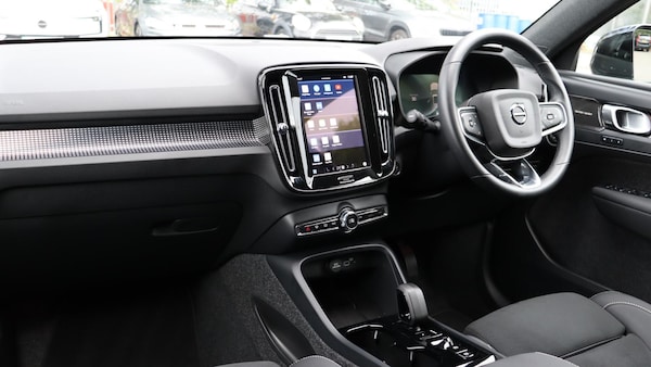 Used Volvo XC40 2025 for sale - 76270117: Photo 14