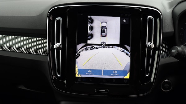 Used Volvo XC40 2025 for sale - 76270117: Photo 19