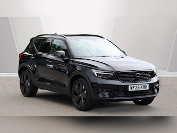 Used Volvo XC40 2025 for sale - 76270117: Photo