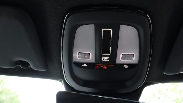 Used Volvo XC40 2025 for sale - 76270117: Photo 28