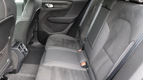 Used Volvo XC40 2025 for sale - 76270117: Photo 33