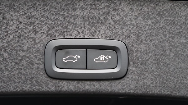 Used Volvo XC40 2025 for sale - 76270117: Photo 35
