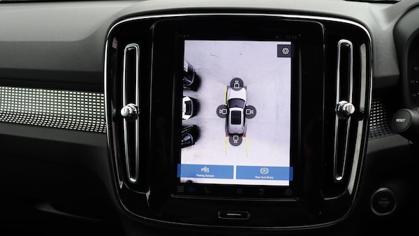 Used Volvo XC40 2025 for sale - 76270117: Photo 38