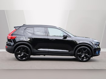 Used Volvo XC40 2025 for sale - 76270117: Photo