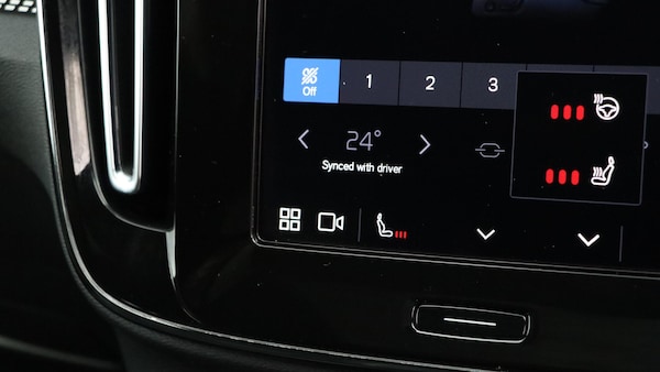 Used Volvo XC40 2025 for sale - 76270117: Photo 40
