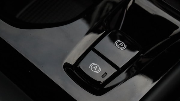 Used Volvo XC40 2025 for sale - 76270117: Photo 43