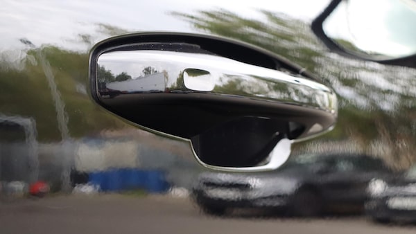 Used Volvo XC40 2025 for sale - 76270117: Photo 45