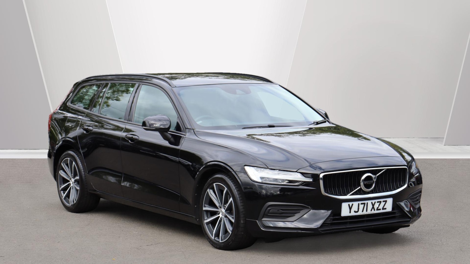 Used Volvo V60 2021 for sale - 75991113: Photo 1