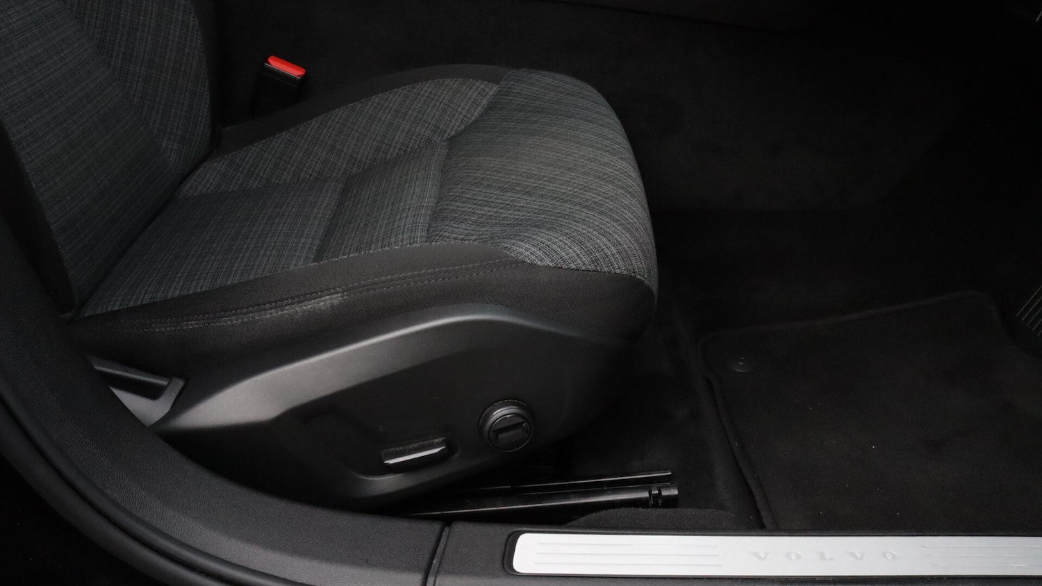 Used Volvo V60 2021 for sale - 75991113: Photo 30