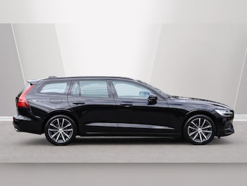Used Volvo V60 2021 for sale - 75991113: Photo 3