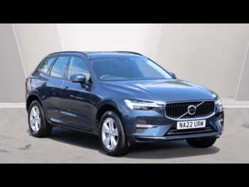 (22) - B5 (P) AWD Momentum (Heated Seats, Rear Camera, Power Tailgate) 5-Door