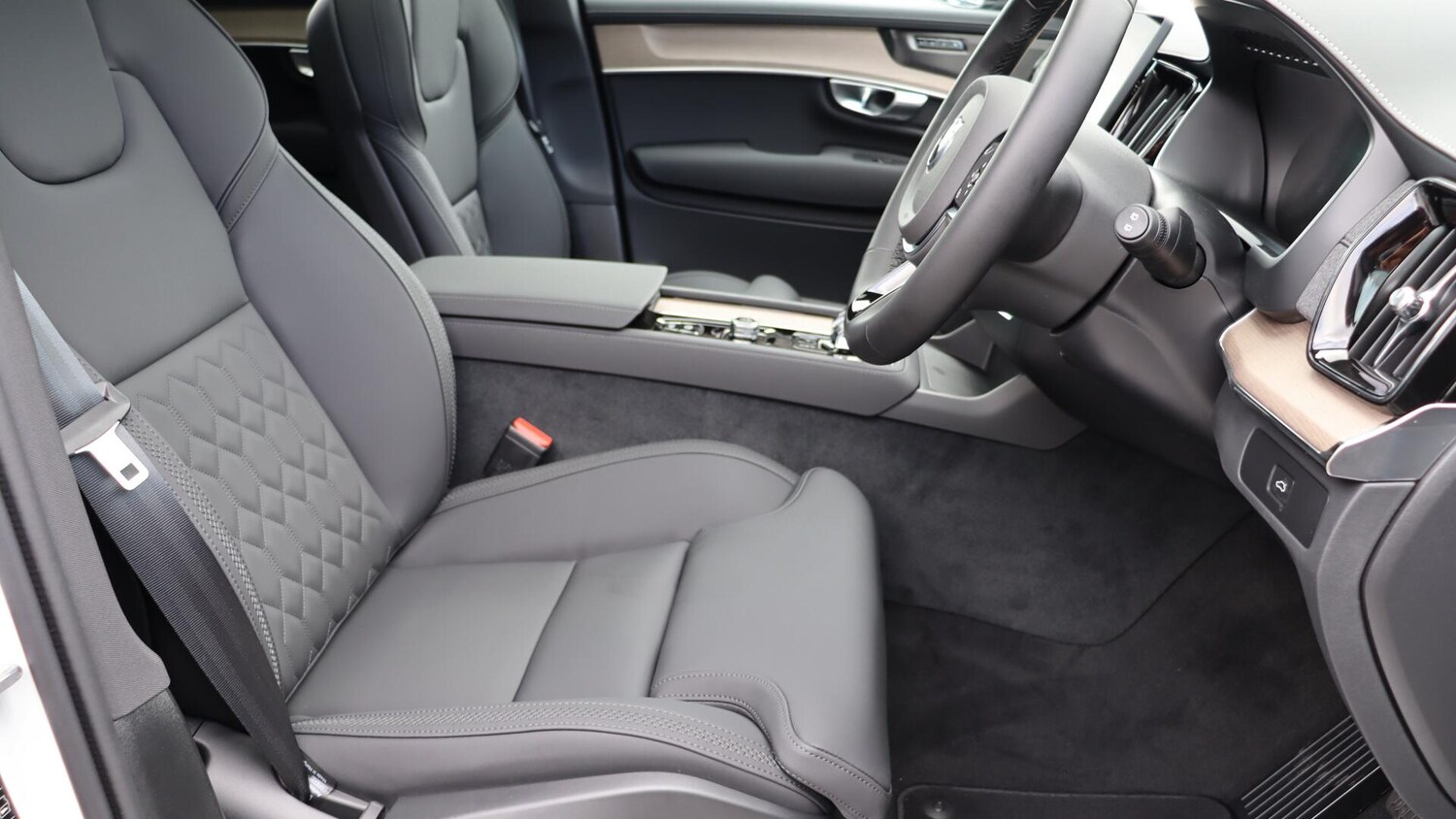 Used Volvo XC90 2025 for sale - 76071877: Photo 10