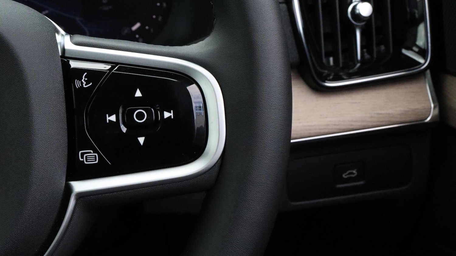 Used Volvo XC90 2025 for sale - 76071877: Photo 22