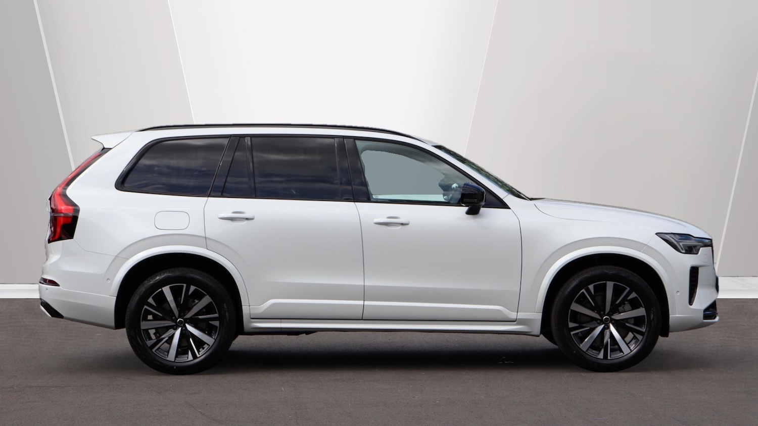 Used Volvo XC90 2025 for sale - 76071877: Photo 3