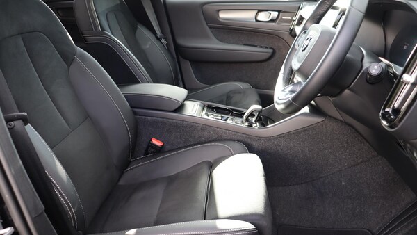 Used Volvo XC40 2025 for sale - 76201220: Photo 10