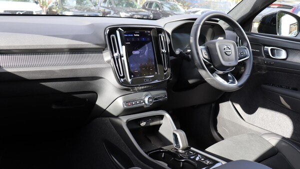Used Volvo XC40 2025 for sale - 76201220: Photo 14
