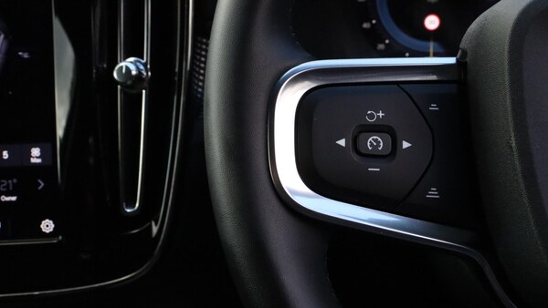 Used Volvo XC40 2025 for sale - 76201220: Photo 21