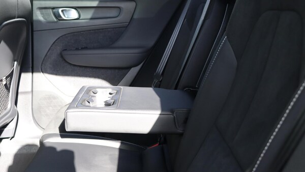 Used Volvo XC40 2025 for sale - 76201220: Photo 34