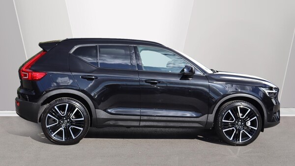 Used Volvo XC40 2025 for sale - 76201220: Photo 3