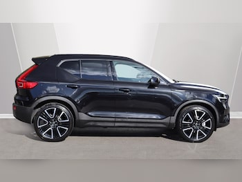Used Volvo XC40 2025 for sale - 76201220: Photo 3