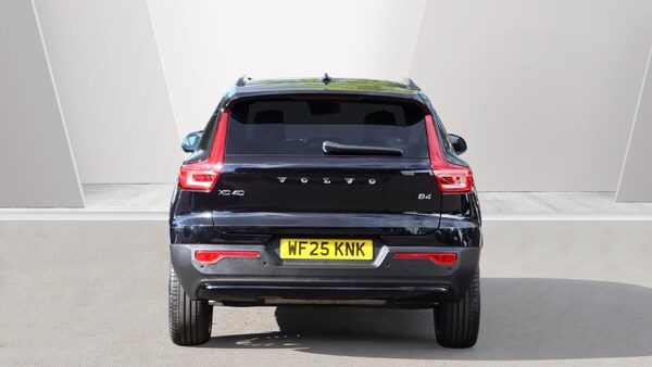 Used Volvo XC40 2025 for sale - 76201220: Photo 7
