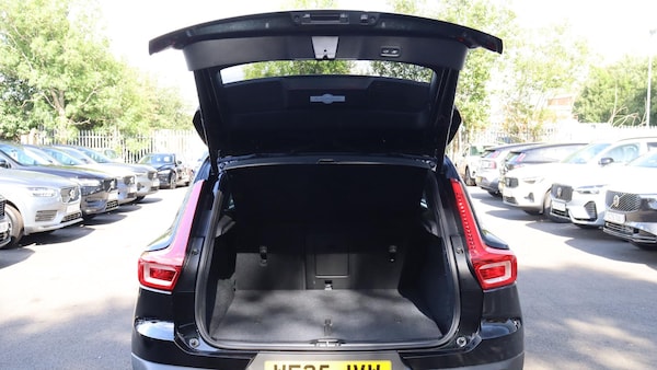 Used Volvo XC40 2025 for sale - 75769274: Photo 13