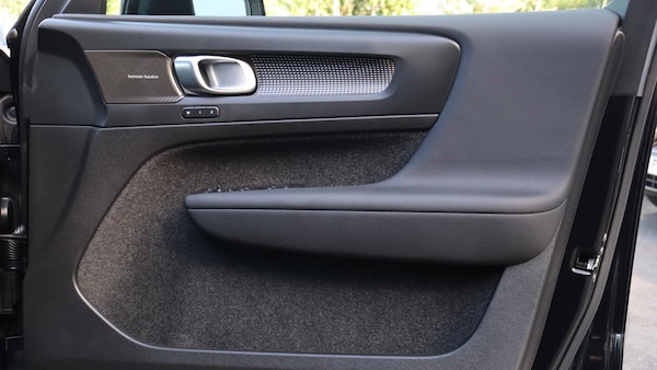 Used Volvo XC40 2025 for sale - 75769274: Photo 28