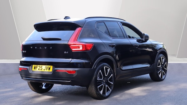 Used Volvo XC40 2025 for sale - 75769274: Photo 2