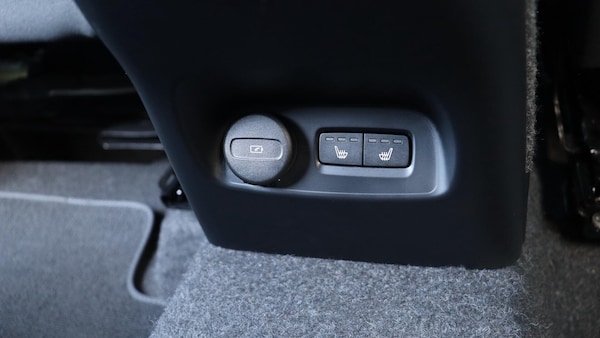 Used Volvo XC40 2025 for sale - 75769274: Photo 39
