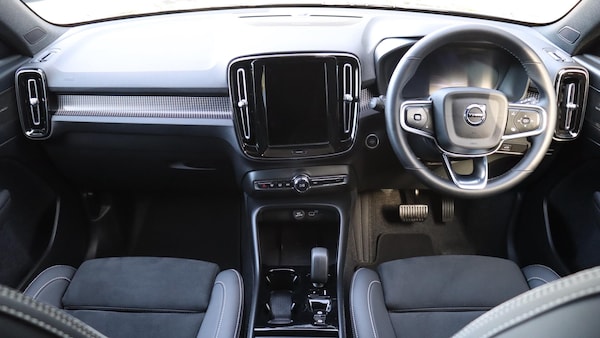 Used Volvo XC40 2025 for sale - 75769274: Photo 5