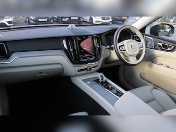 Used Volvo XC60 2025 for sale - 75225917: Photo