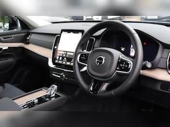 Used Volvo XC90 2025 for sale - 76294962: Photo