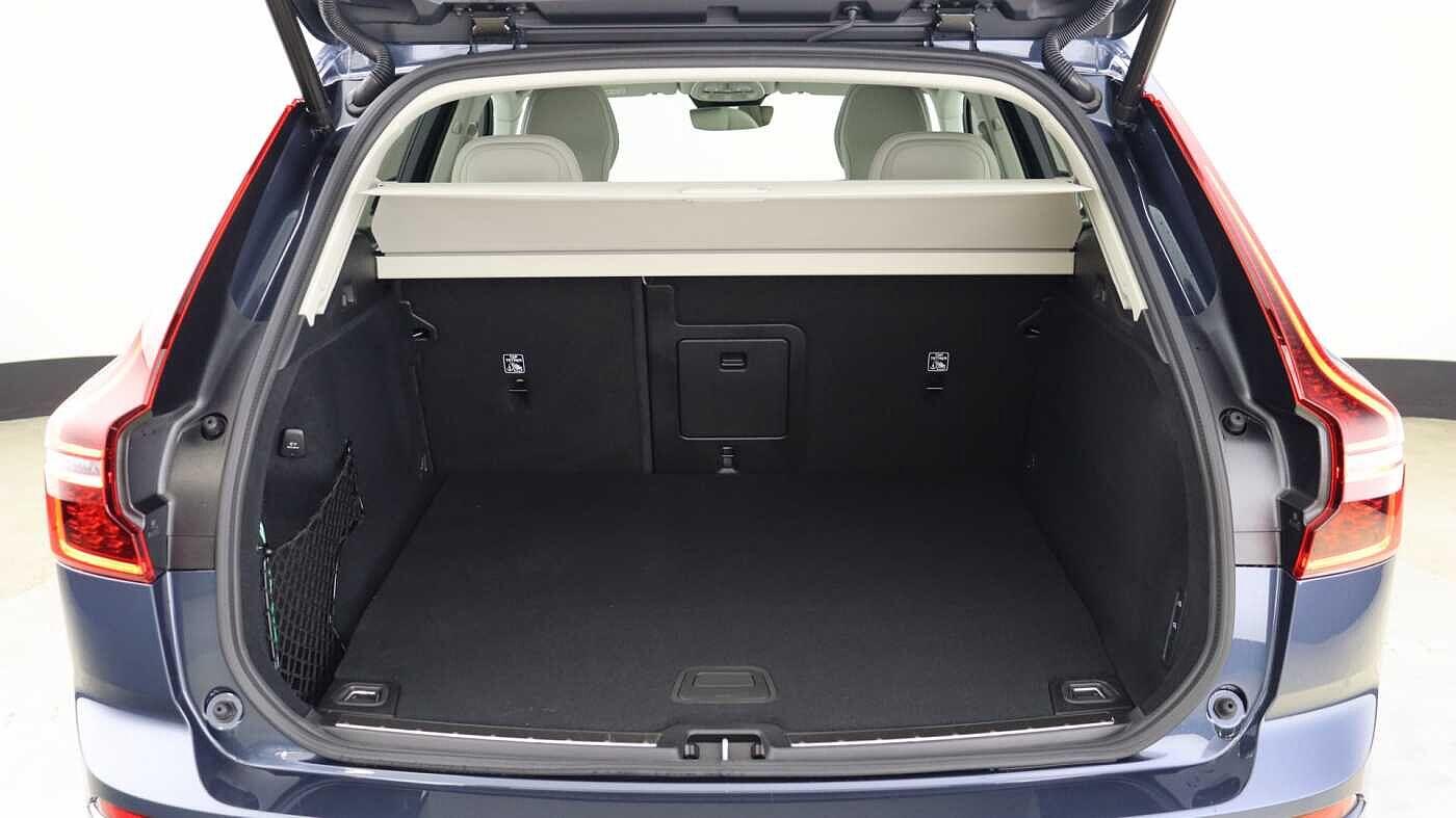 Used Volvo XC60 2025 for sale - 76122516: Photo 16