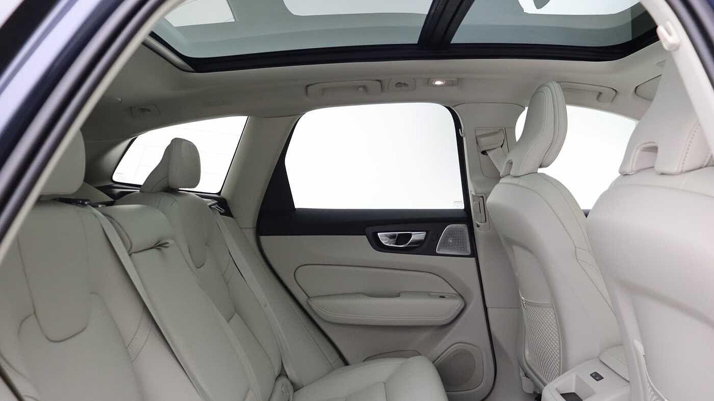 Used Volvo XC60 2025 for sale - 76122516: Photo 8