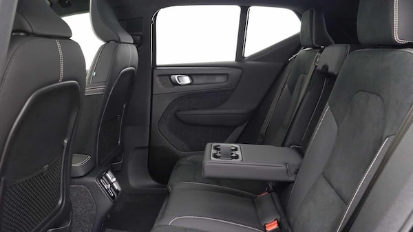 Used Volvo XC40 2025 for sale - 76227318: Photo 35