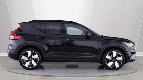 Used Volvo XC40 2025 for sale - 76227318: Photo 3