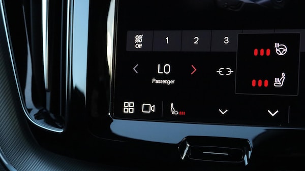 Used Volvo XC60 2025 for sale - 76260087: Photo 40