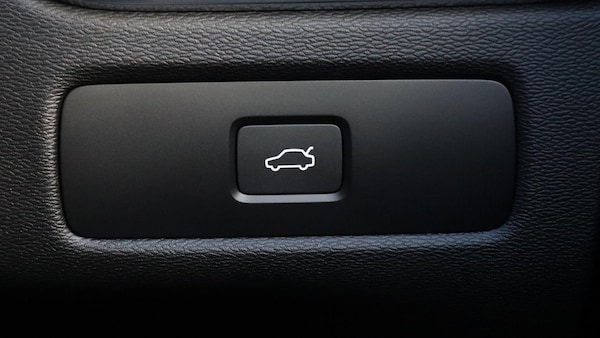 Used Volvo XC60 2025 for sale - 76260087: Photo 43