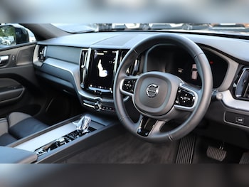 Used Volvo XC60 2025 for sale - 76260087: Photo