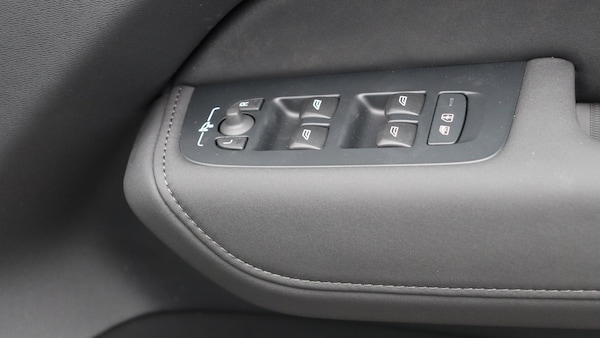 Used Volvo XC60 2025 for sale - 75729787: Photo 24