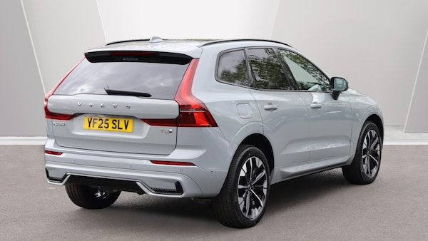 Used Volvo XC60 2025 for sale - 75729787: Photo 2