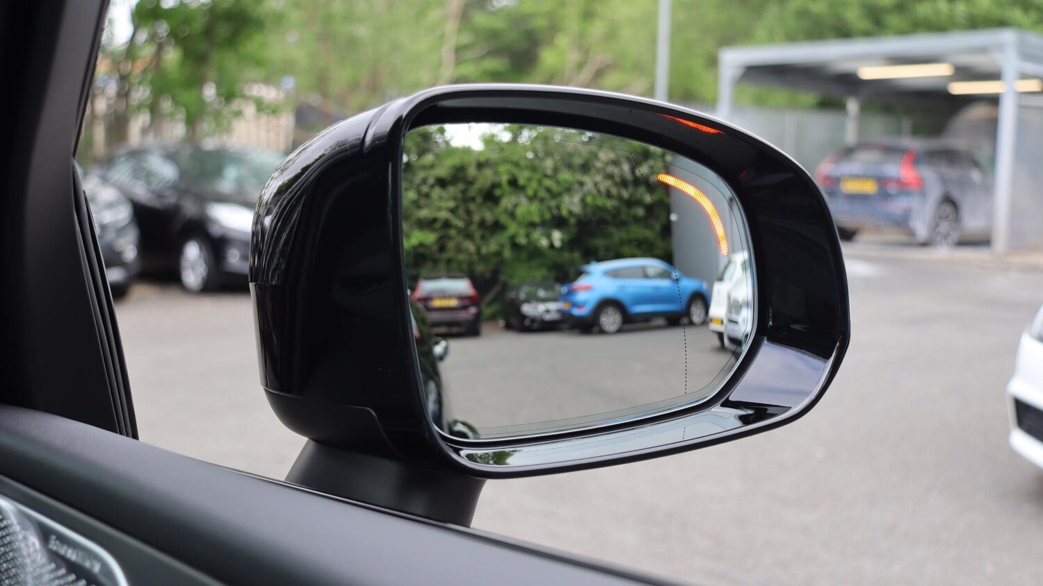 Used Volvo XC60 2025 for sale - 76013777: Photo 32