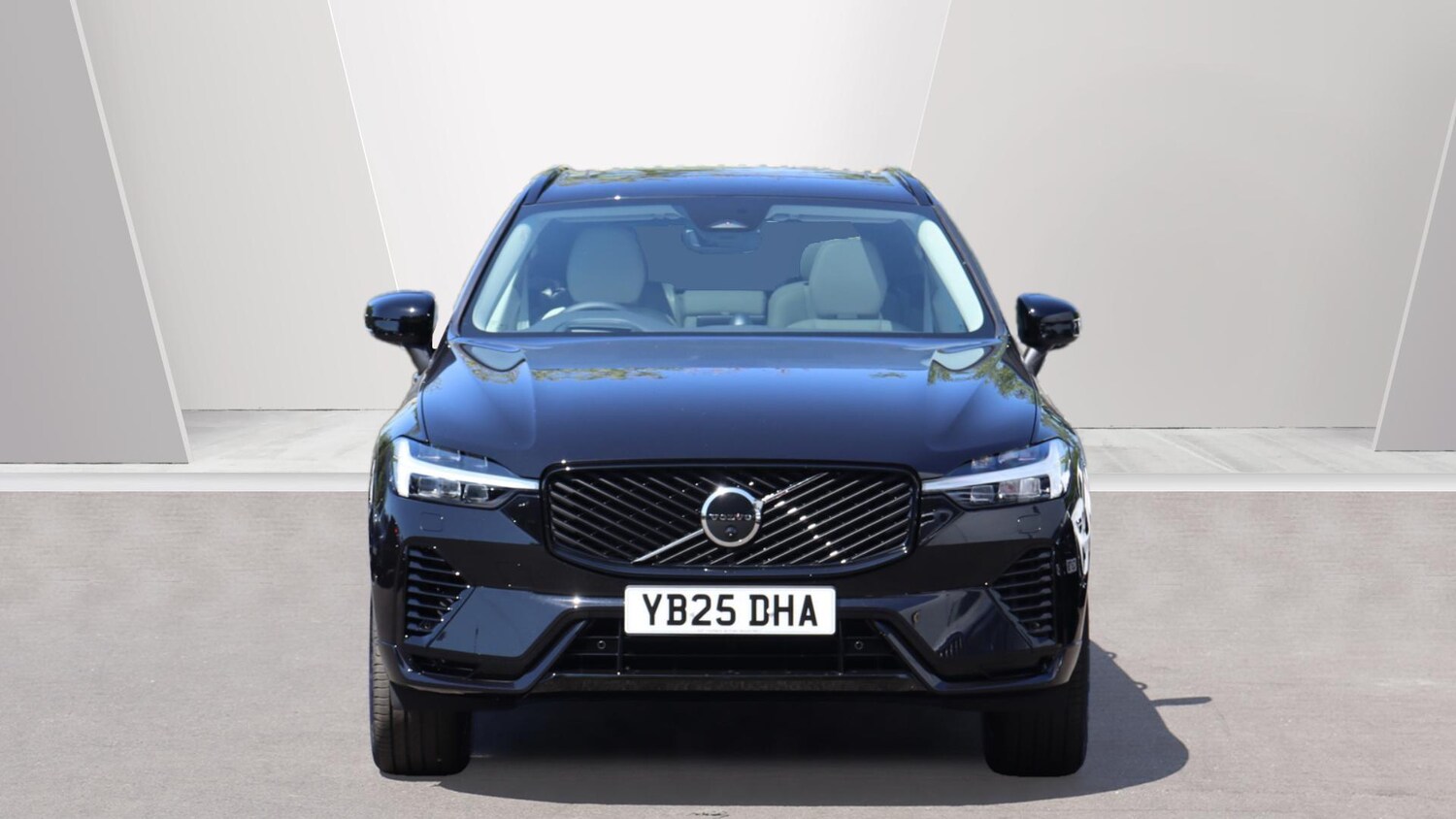 Used Volvo XC60 2025 for sale - 76013777: Photo 8