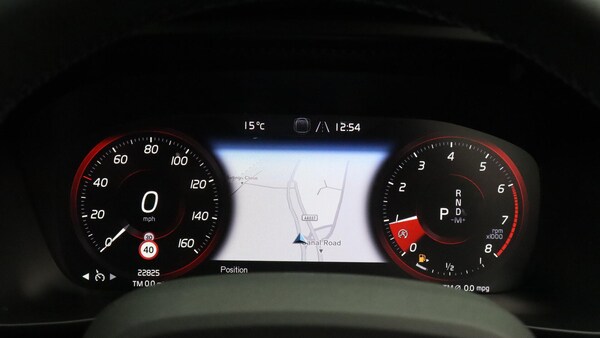 Used Volvo XC40 2021 for sale - 76227083: Photo 11